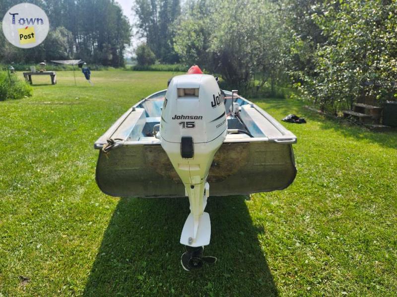 Photo of 15 ft Myers boat 