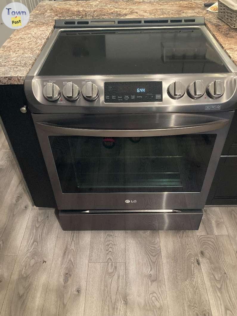 Photo of Practically New Stove