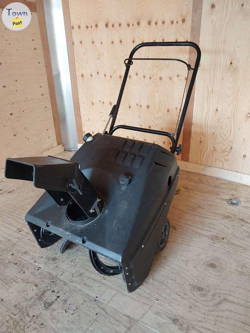 Photo of Craftsmam Snowblower