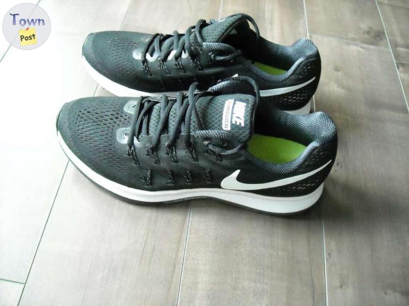 Photo of NIKE SIZE 10 RUNNING SHOES*******NEW